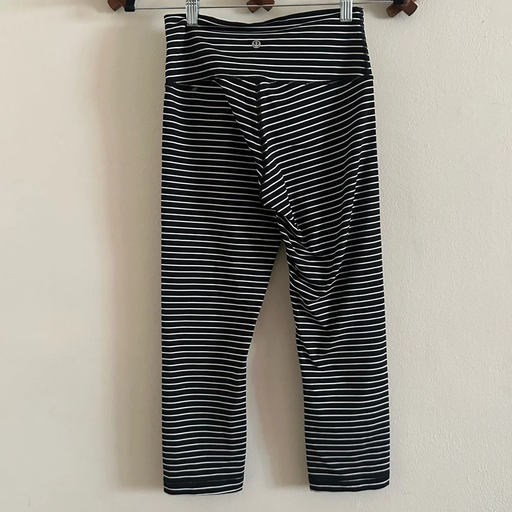 Lululemon pants Size 6 - Picture 3 of 3